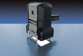 UVAHAND LED by Honle cures adhesives | © Honle