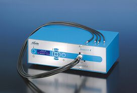 UV Spot lamp bluepoint 4 hy Honle cures adhesives | © Honle