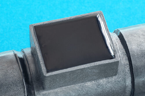 Sealing compound Structalit® 5894-1 from Panacol on sensor