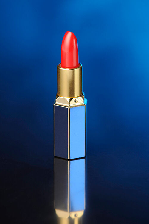 Cosmetics packaging bonded with plastic glue Vitralit® UC 6025 from Panacol